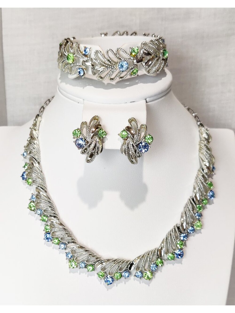 Vintage Coro Blue Green Rhinestone Parure Jewelry Set